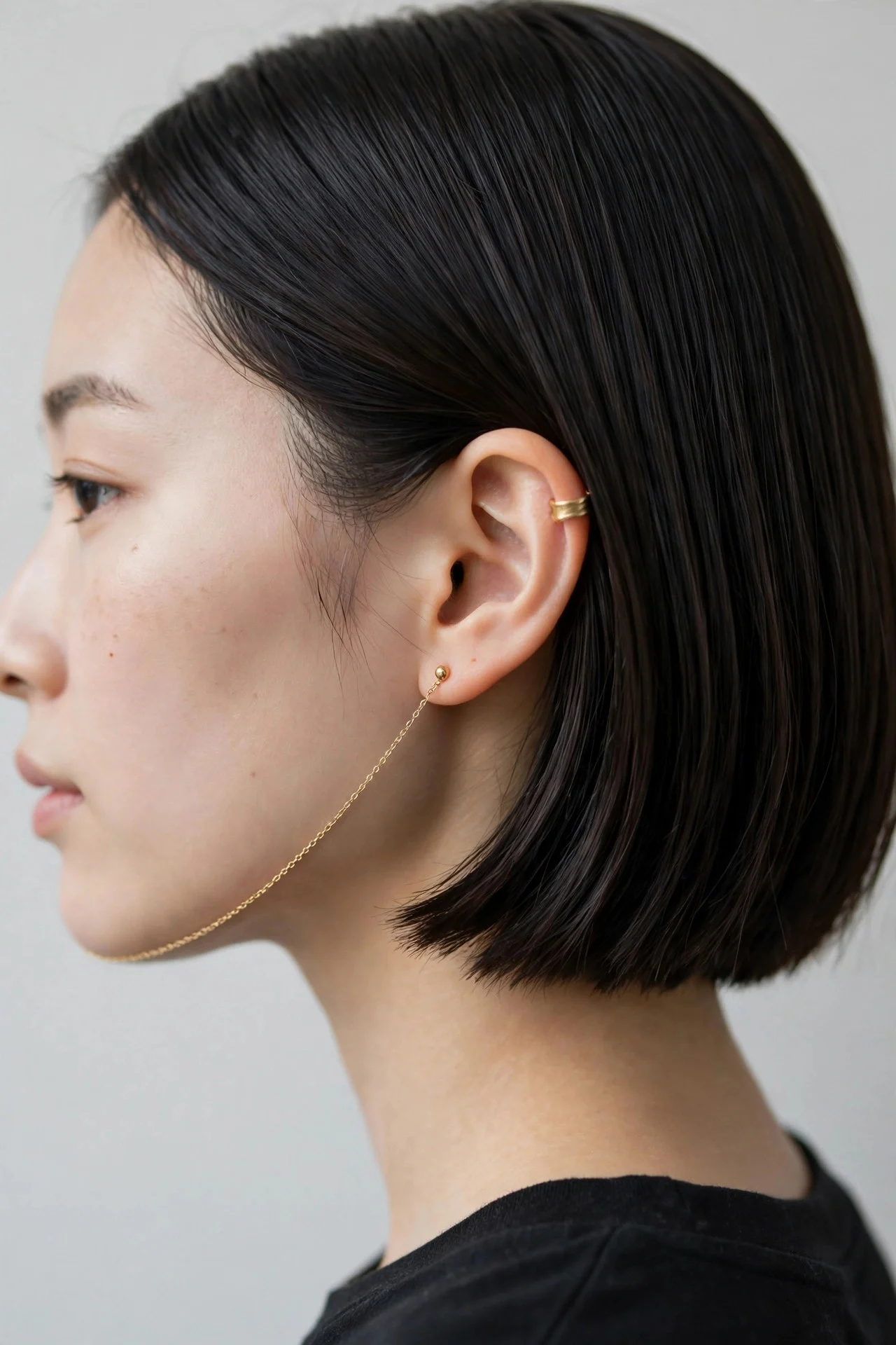 Earring Chain With a Bob hair